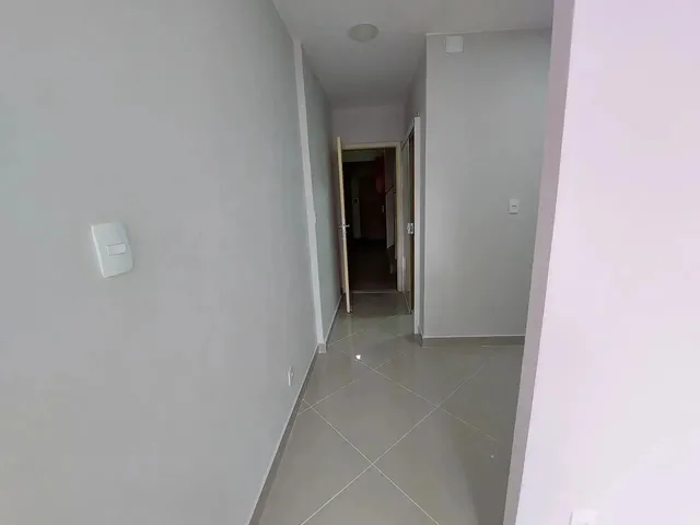 Imagem 7: Apto Centro, Frente, Amplo, Reformadíssimo, Rua 16 de Março, Excelente Preço