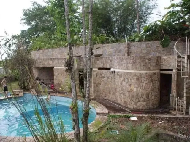 Imagem: Casa de Rua - Linear / Residencial / Jardim