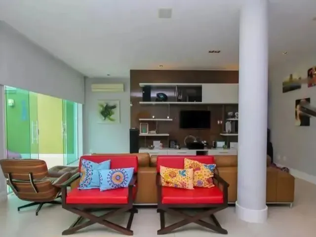 Imagem: Venda Imperdível 2 Casas de Luxo a Poucos