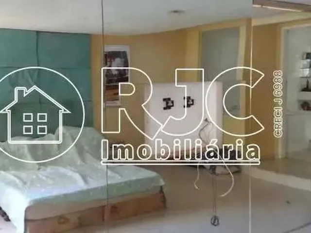 Imagem 13: Imóvel para Venda Tem 200 Metros Quadrados com 5 Quartos em Laranjeiras - Rio de Janeiro