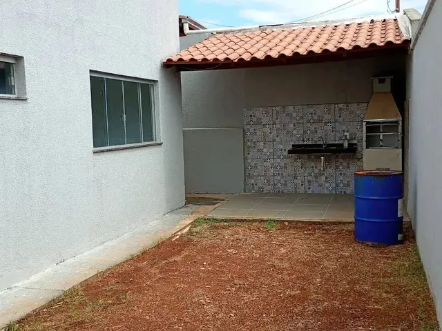 Imagem 5: Casa 2 Qts, Sendo 1 Suíte, Área Gourmet e Garagem Coberta Localizada no Setor Ponta