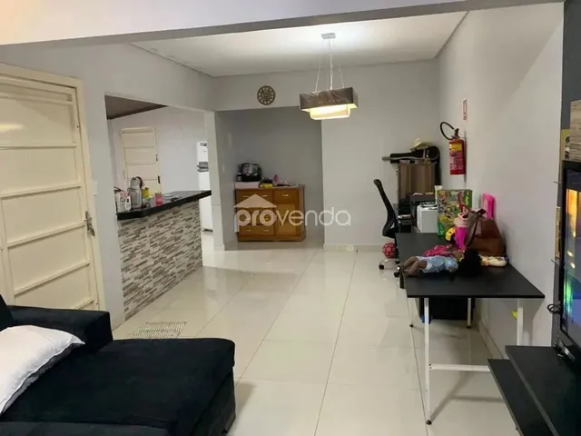 Imagem 3: Chacara Á Venda 04 Quartos, 03 Suítes - Chácaras São Pedro - Aparecida de Goiânia