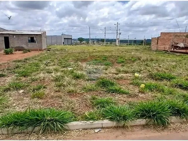 Imagem: O terreno possui 249m² de Área e está localizado em Top