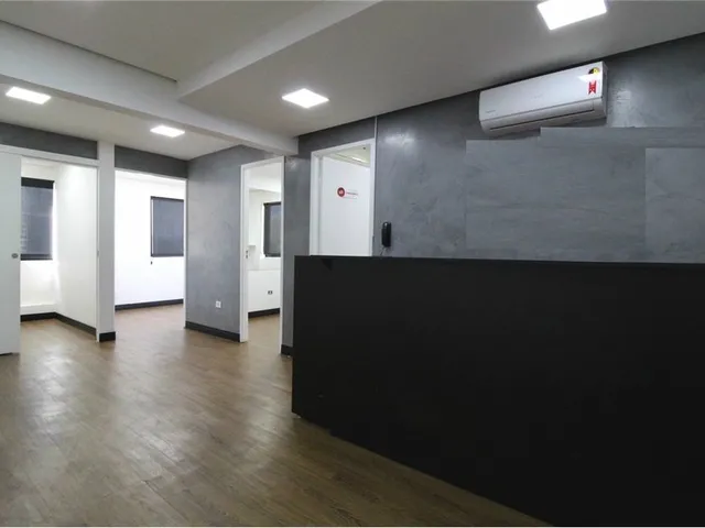 Imagem: Sala Comercial À Venda na Lapa, São Paulo