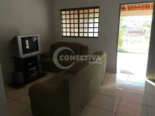 Imagem 14: Rural Fazenda / sítio com 3 dormitórios
