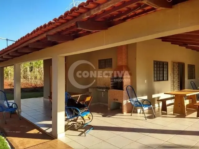 Imagem 5: Rural Fazenda / sítio com 3 dormitórios