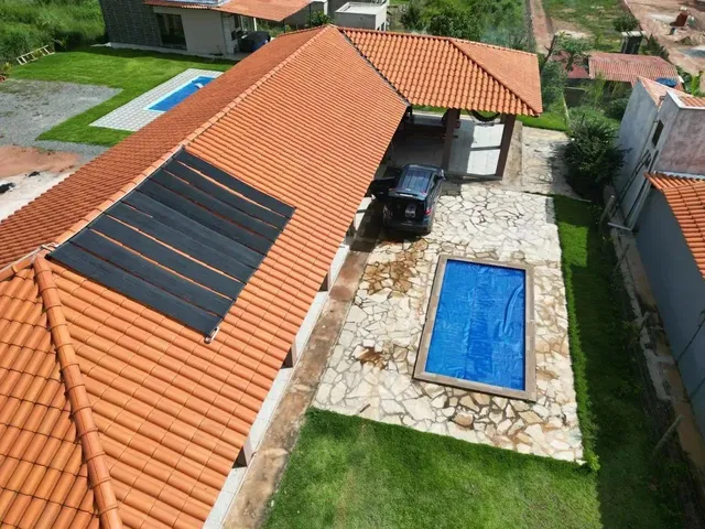 Imagem: A fazenda possui 3 Dormitórios, 3 Suítes, 5 Banheiros, 10