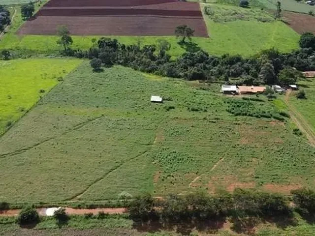 Imagem 4: Chácara de 5.000 M² - Muita Água, Terra Produtiva e Localização Privilegiada!