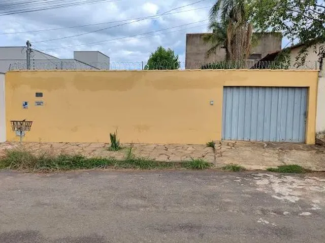 Imagem: Lote em Região Nobre com Edícula nos Fundos