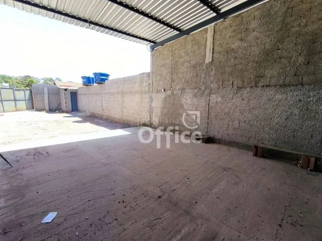 Imagem: O terreno possui 220m² de Área e está localizado em