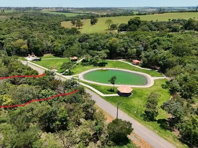 Imagem: A chácara possui 2.004m² de Área e está localizado em