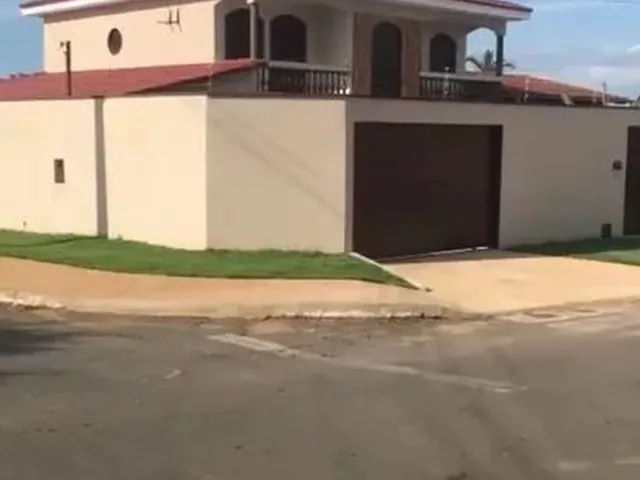 Imagem: Vende-Se Sobrado em Trindade-Go