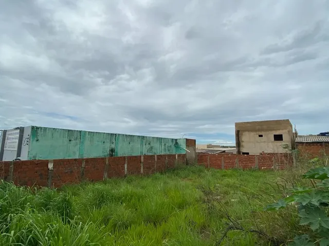 Imagem: O terreno possui 300m² de Área e está localizado em