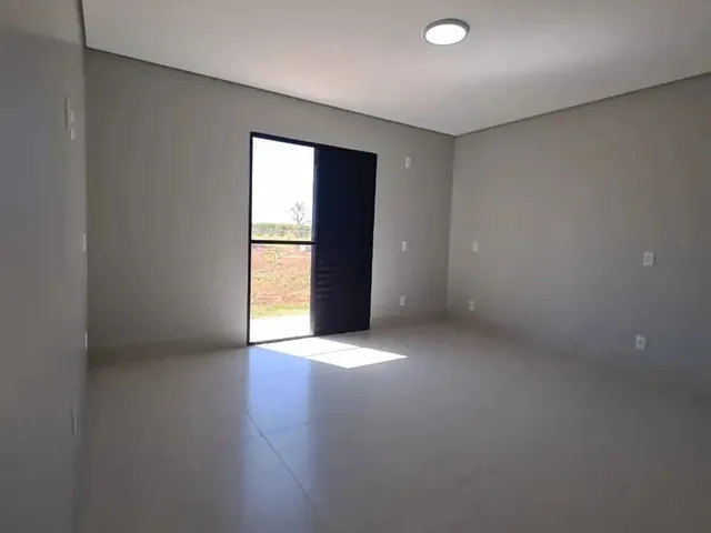 Imagem 9: Imóvel para Venda Possui 1746 Metros Quadrados com 3 Quartos em Centro - Trindade - Go