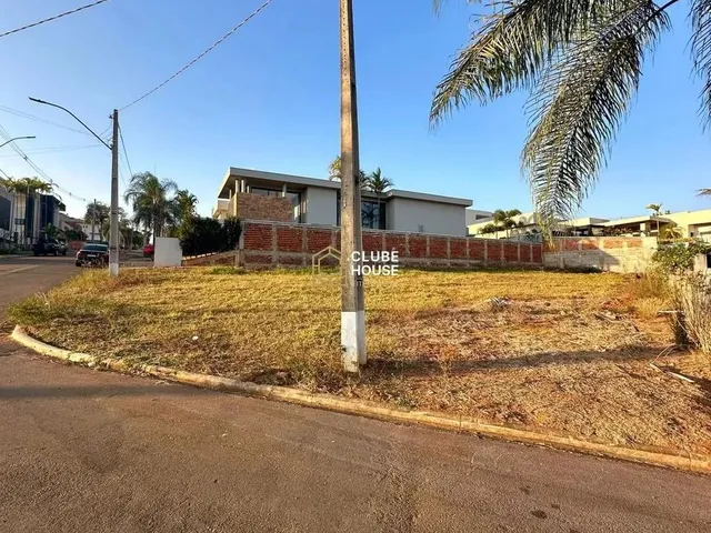 Imagem: Lote Disponível em Frente Ao Lago no Condomínio
