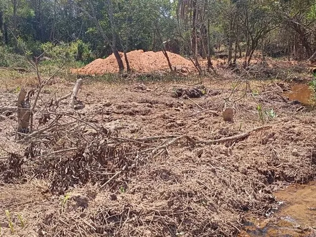Imagem 4: Terreno com Água em Mateus Leme