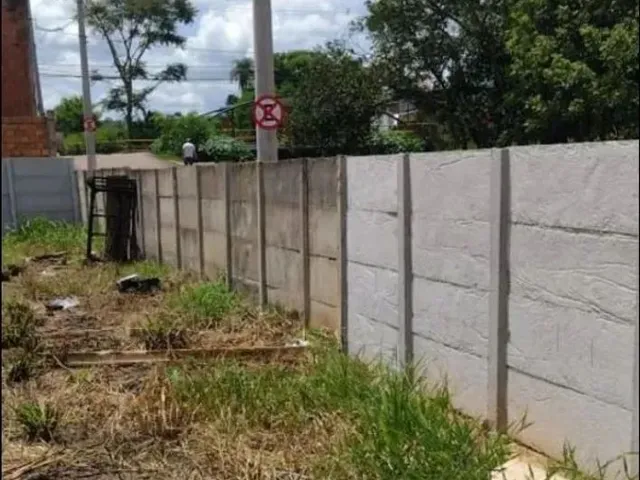Imagem 1: Lote Centro Terreno / lote com venda por R$270.000