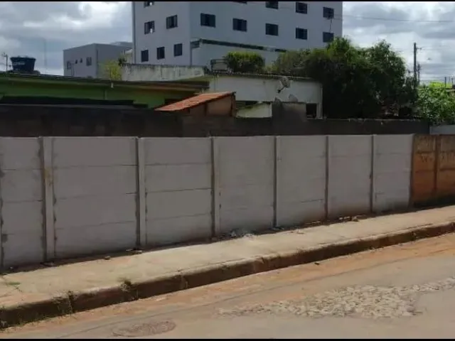 Imagem 2: Lote Centro Terreno / lote com venda por R$270.000