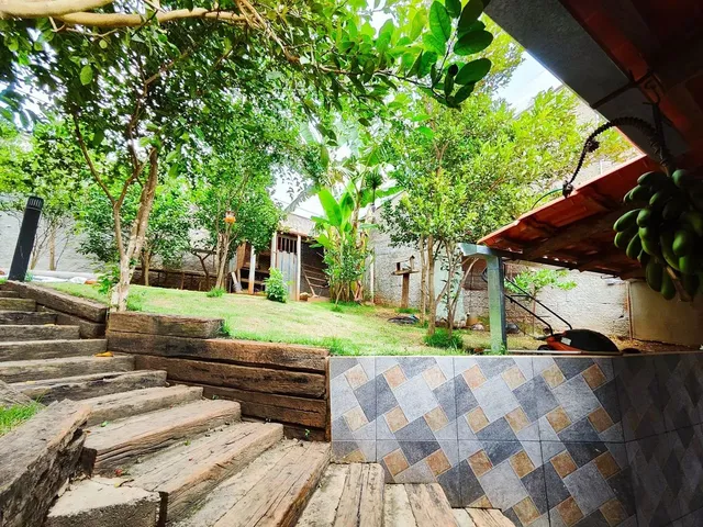 Imagem 13: Casa com Piscina e Quintal para Venda