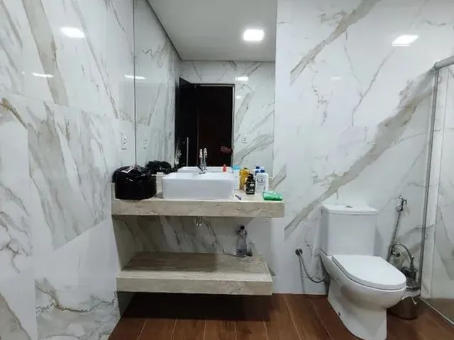 Imagem 12: Casa com Piscina e Quintal para Venda