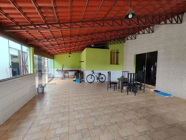 Imagem 15: Casa com Piscina e Quintal para Venda