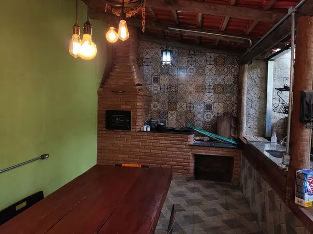 Imagem 10: Casa com Piscina e Quintal para Venda
