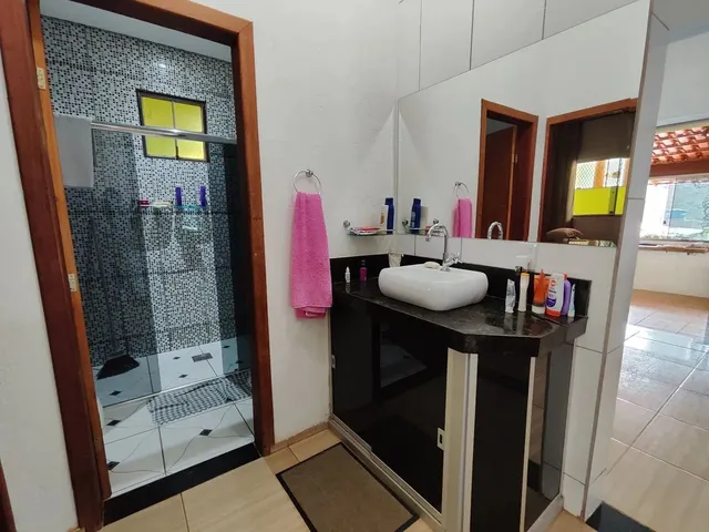 Imagem 16: Casa com Piscina e Quintal para Venda