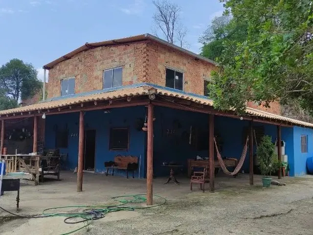 Imagem: Casa Duplex para Sitio Urbano, 1200 Metros