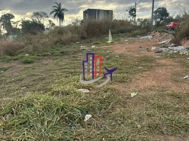 Imagem: Lote / Terreno de Bairro para Vender no