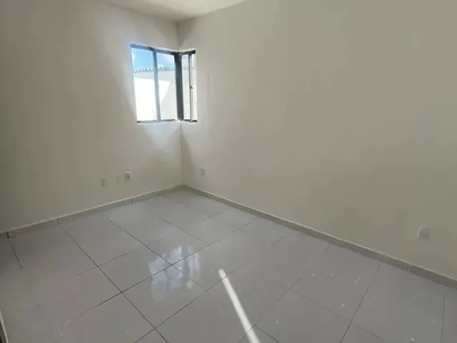 Imagem 2: Alugo Apartamento Térreo de 02 Quartos com Área Privativa Externa