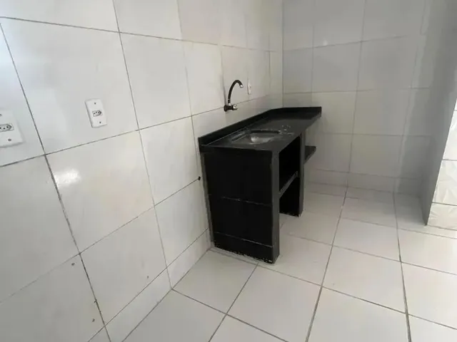 Imagem 3: Alugo Apartamento Térreo de 02 Quartos com Área Privativa Externa