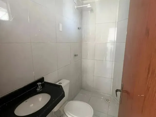 Imagem 4: Alugo Apartamento Térreo de 02 Quartos com Área Privativa Externa