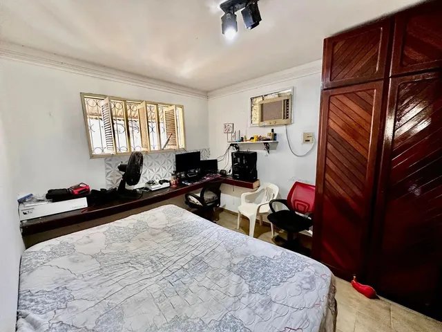 Imagem 8: Casa À Venda, 3 Quartos Sendo 1 Suíte no Bairro de Candelária, Próxima Ao Bairro