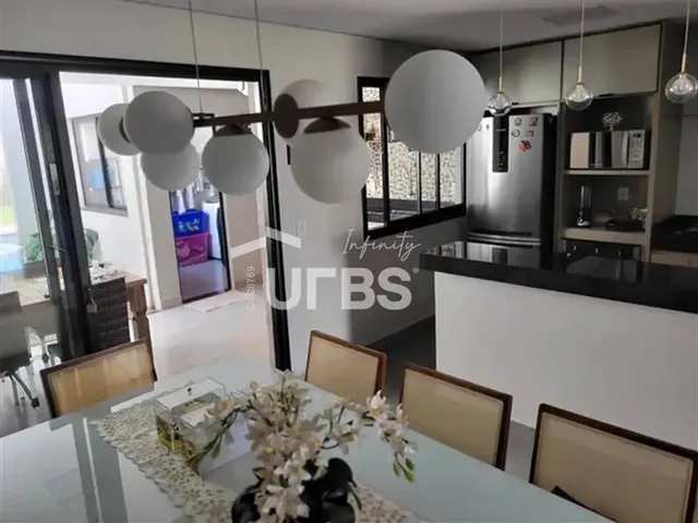 Imagem 13: Sobrado em Condomínio, 3 Quartos, Um Suite com Closet, 2 Vagas de Garagem, 148 Mts² De