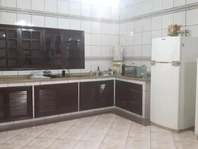 Imagem 2: Casa com 6 Quarto(S) no Bairro Coophema em Cuiabá - Mt