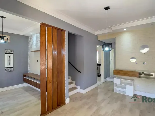 Imagem 8: Sobrado com 3 Quartos Sendo 2 Suítes, com Armários Planejados no Condomínio Villa Di