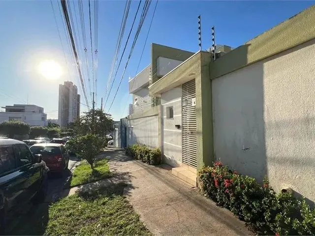 Imagem: Casa com 4 Quartos À Venda em Duque de