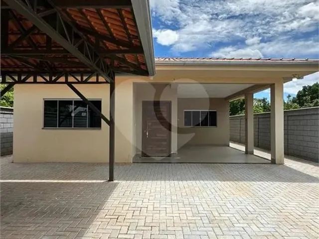 Imagem 1: Casa Térrea com 3 Quartos À Venda em Jardim Universitário - Mt