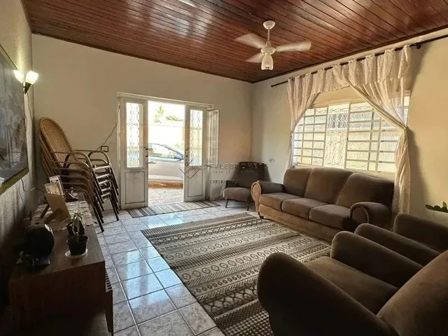 Imagem 5: Imóvel para Venda com 193 Metros Quadrados com 3 Quartos em Boa Esperança - Cuiabá - Mt