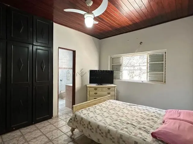 Imagem 12: Imóvel para Venda com 193 Metros Quadrados com 3 Quartos em Boa Esperança - Cuiabá - Mt