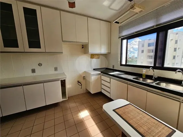 Imagem: Apartamento com 3 Quartos À Venda em Goiabeira