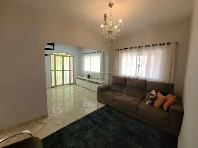 Imagem 11: Imóvel para Venda com 200 M² com 3 Quartos em Morada da Serra - Cuiabá - Mt