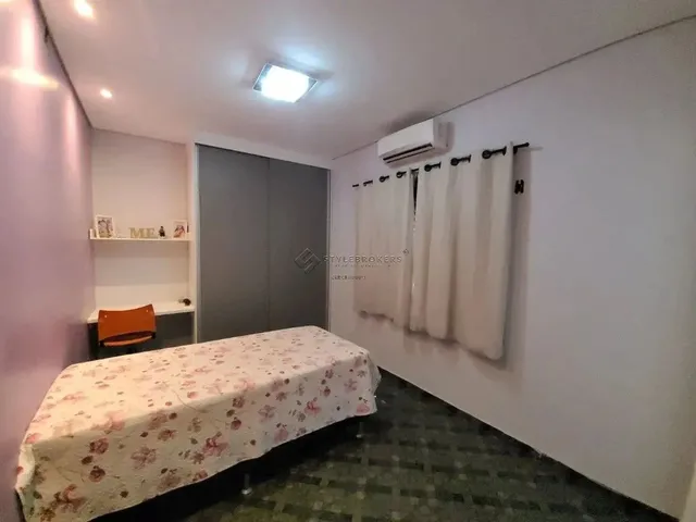 Imagem 8: Imóvel para Venda com 200 M² com 3 Quartos em Morada da Serra - Cuiabá - Mt