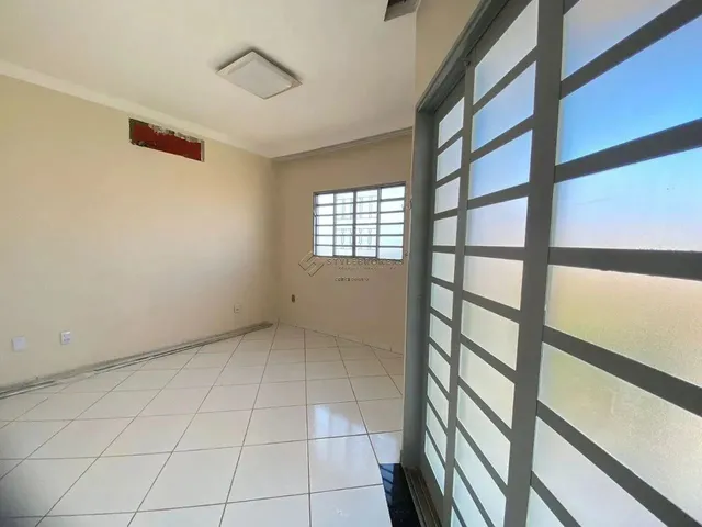 Imagem 3: Imóvel para Venda com 195 M² com 3 Quartos em Morada da Serra - Cuiabá - Mt