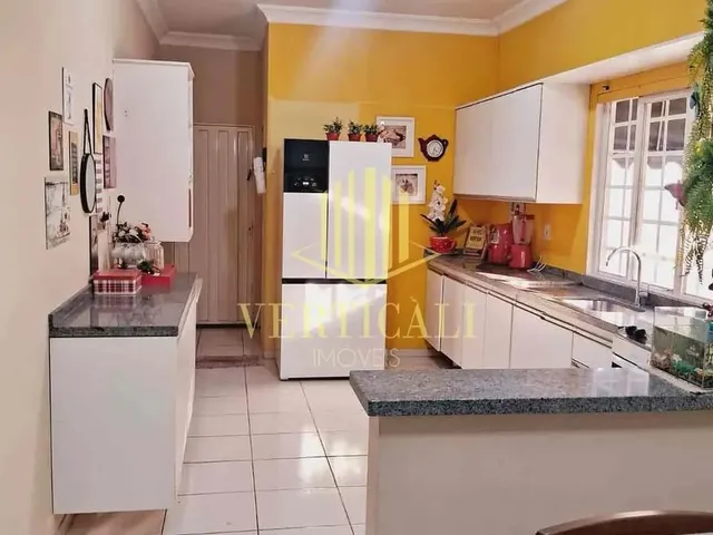 Imagem 9: Casa Duplex À Venda, com Ampla Varanda e Espaços Integrados, Jardim Shangri-La