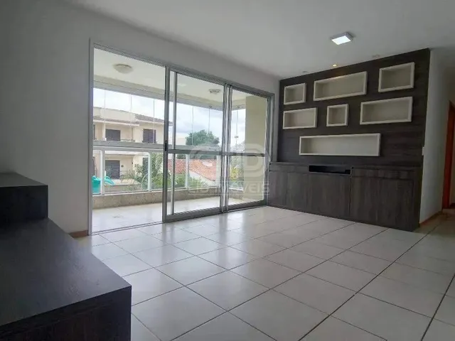 Imagem: O apartamento possui 3 Dormitórios, 2 Banheiros, 2 Vagas