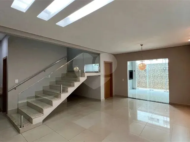 Imagem: Condomínio com 3 Quartos À Venda em Morada