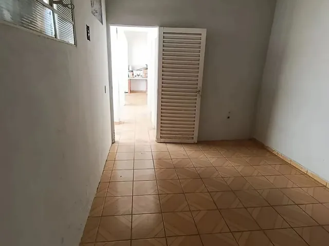 Imagem 3: Imóvel para Venda Possui 100 Metros Quadrados com 3 Quartos em Vista Alegre - Cuiabá