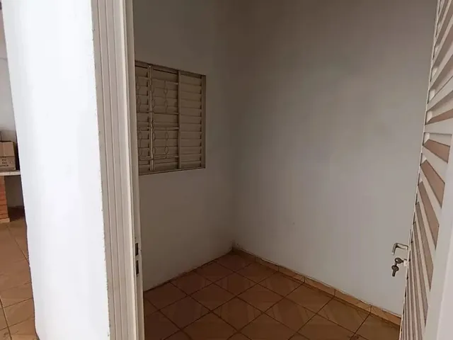 Imagem 4: Imóvel para Venda Possui 100 Metros Quadrados com 3 Quartos em Vista Alegre - Cuiabá