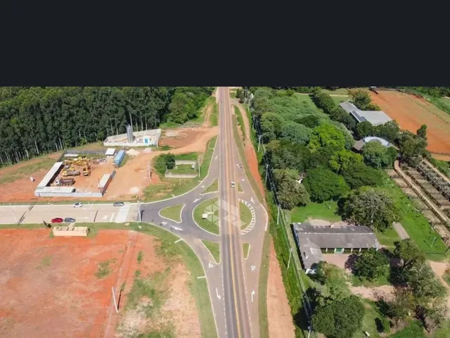 Imagem: O terreno possui 220m² de Área e está localizado em